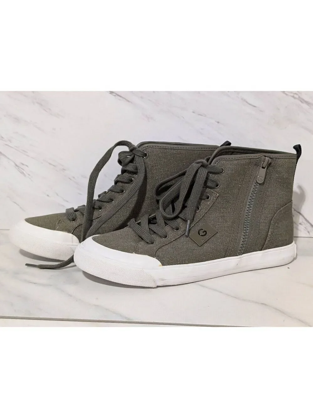 GBG Los Angeles Women's Green Solid High-Top Lace-Up Side Zip Sneakers Shoe Size